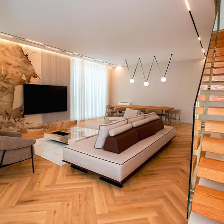 Hilltop Tirana Private Pool & Views Βίλα